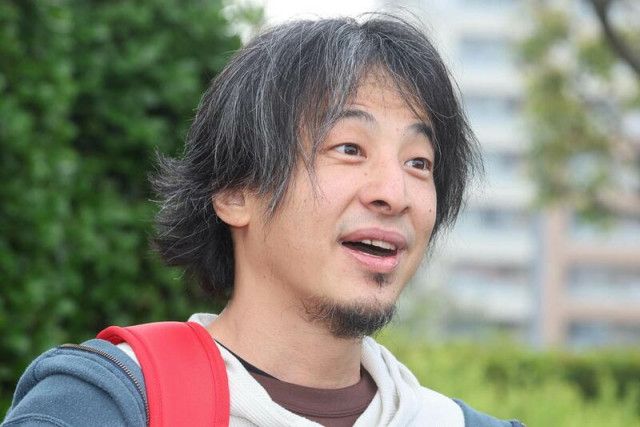 ひろゆきが「生活保護受給者に怒る人は低年収」と語るワケ 「年収400万円ぐらいが一番怒る」